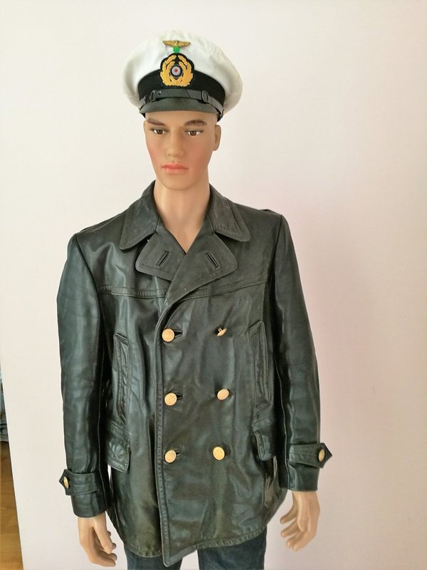 Kriegsmarine original deck coat u-boat black leather ww2