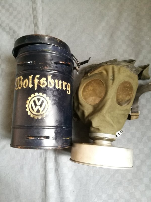 Gas mask Luftschutz Volkswagen ww2