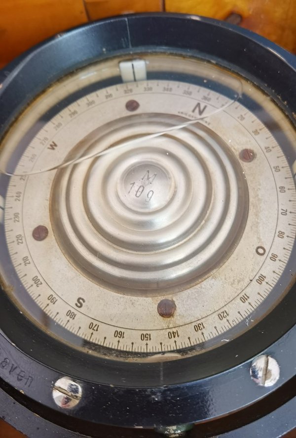 Kriegsmarine compass with box ww2